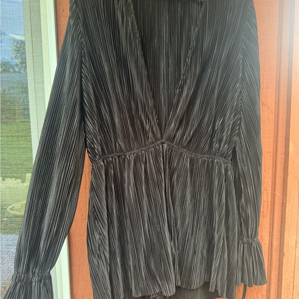 Tobi Charcoal Pleated V-Neck Jumper